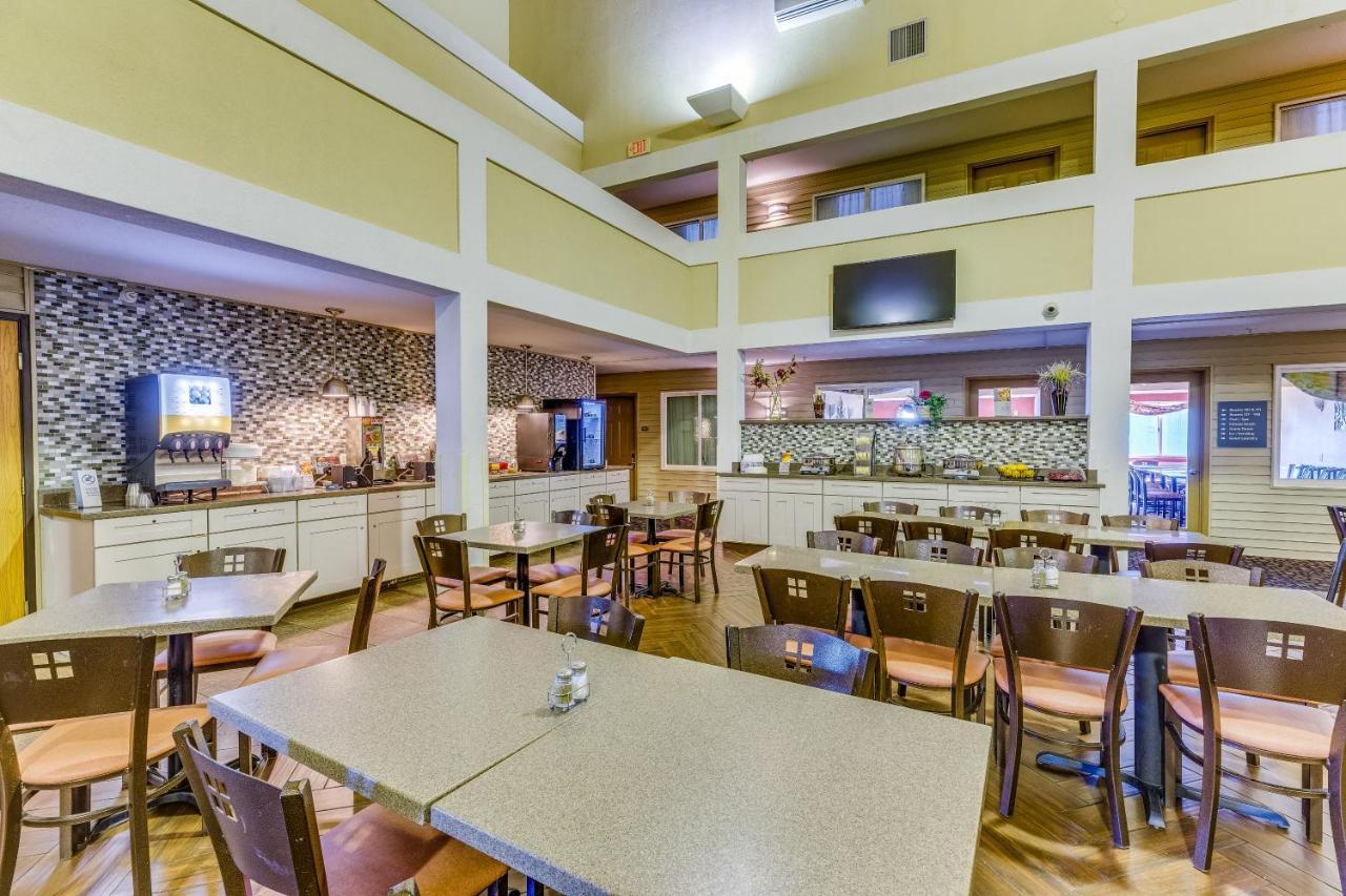 Best Western Lakewinds Ludington Eksteriør billede